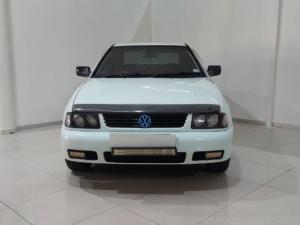 Volkswagen Polo Classic 1.6 - Image 10