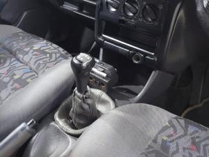 Volkswagen Polo Classic 1.6 - Image 12