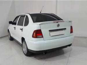 Volkswagen Polo Classic 1.6 - Image 3