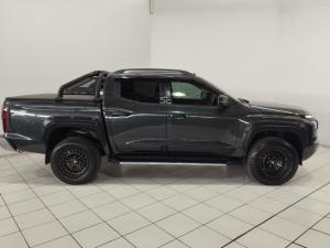 Mitsubishi Triton 2.4DI-D double cab Xtreme 4x4 - Image 6