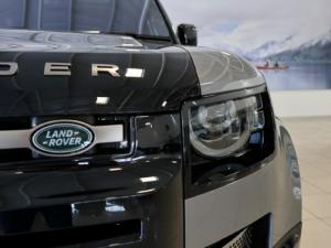 Land Rover Defender 110 D300 X - Image 13