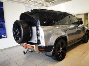 Land Rover Defender 110 D300 X - Image 6