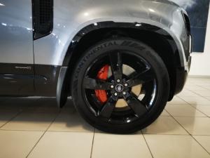 Land Rover Defender 110 D300 X - Image 8