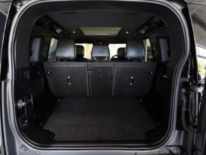 Land Rover Defender 110 D300 X - Image 8