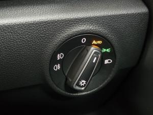 Volkswagen T-Roc 2.0TSI 140kW 4Motion R-Line - Image 11