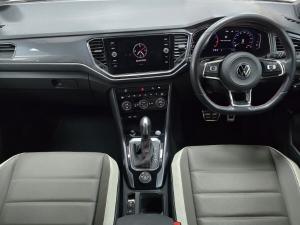 Volkswagen T-Roc 2.0TSI 140kW 4Motion R-Line - Image 16