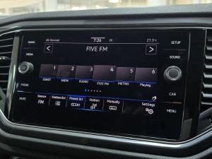 Volkswagen T-Roc 2.0TSI 140kW 4Motion R-Line - Image 9