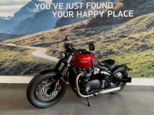 Triumph Bonneville Bobber Black - Image 6