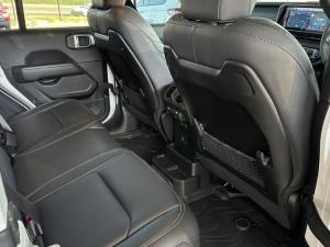 Jeep Wrangler Unlimited 2.0T Sahara - Image 16