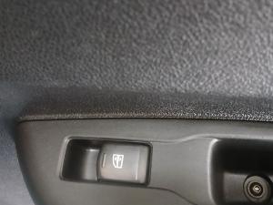 Renault Kwid 1.0 Zen auto - Image 12
