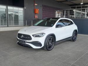 Mercedes-Benz GLA GLA200 Progressive - Image 1