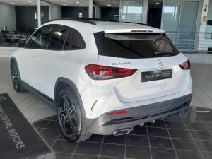 Mercedes-Benz GLA GLA200 Progressive - Image 5