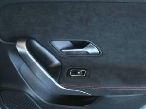 Mercedes-Benz CLA CLA220d AMG Line - Image 15