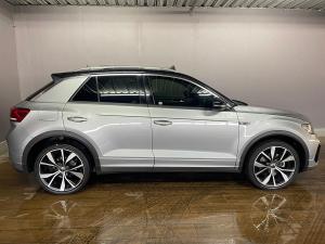 Volkswagen T-Roc 2.0TSI 4Motion R-Line - Image 5