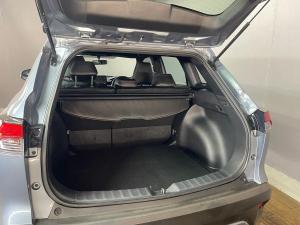 Toyota Corolla Cross 1.8 Xi - Image 9