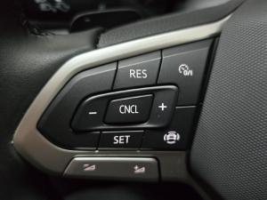 Volkswagen Polo hatch 1.0TSI Life auto - Image 13