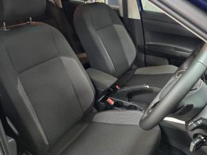 Volkswagen Polo hatch 1.0TSI Life auto - Image 23
