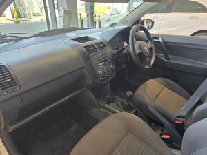 Volkswagen Polo Vivo hatch 1.4 Conceptline - Image 5