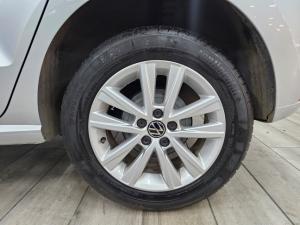 Volkswagen Polo Vivo hatch 1.6 Comfortline auto - Image 4