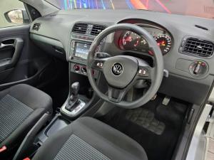 Volkswagen Polo Vivo hatch 1.6 Comfortline auto - Image 5