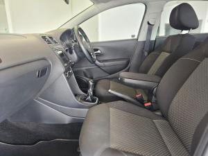 Volkswagen Polo Vivo hatch 1.6 Highline - Image 11
