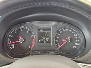 Volkswagen Polo Vivo hatch 1.6 Highline - Image 18