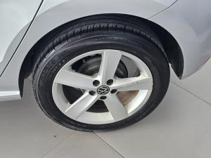 Volkswagen Polo Vivo hatch 1.6 Highline - Image 7