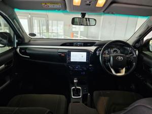 Toyota Hilux 2.8GD-6 double cab 4x4 Raider auto - Image 18