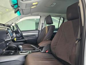 Toyota Hilux 2.8GD-6 double cab 4x4 Raider auto - Image 8