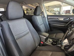 Nissan X-Trail 2.5 4x4 Acenta Tech - Image 10