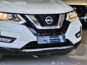 Nissan X-Trail 2.5 4x4 Acenta Tech - Image 8