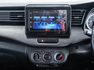 Toyota Rumion 1.5 SX manual - Image 10