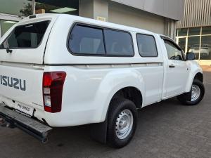Isuzu D-Max Gen 6 250 single cab Fleetside safety - Image 4
