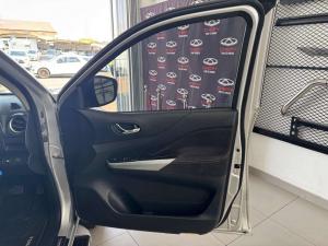 Nissan Navara 2.3D SE automaticD/C - Image 15
