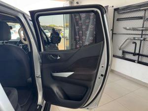 Nissan Navara 2.3D SE automaticD/C - Image 19