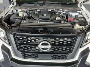 Nissan Navara 2.5DDTi double cab Stealth - Image 10