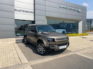 Land Rover Defender 110 D300 X-Dynamic HSE - Image 1