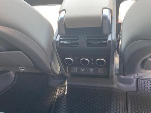 Land Rover Defender 110 D300 X-Dynamic HSE - Image 9
