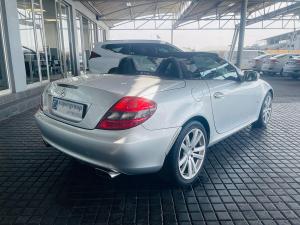 Mercedes-Benz SLK SLK200 BlueEfficiency auto - Image 7