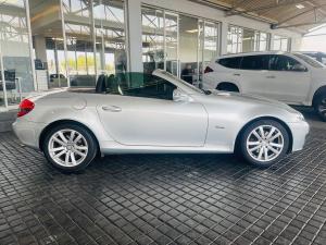 Mercedes-Benz SLK SLK200 BlueEfficiency auto - Image 8