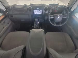 Toyota Land Cruiser 79 2.8GD-6 double cab - Image 14