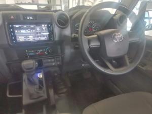 Toyota Land Cruiser 79 2.8GD-6 double cab - Image 15