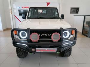 Toyota Land Cruiser 79 2.8GD-6 double cab - Image 6