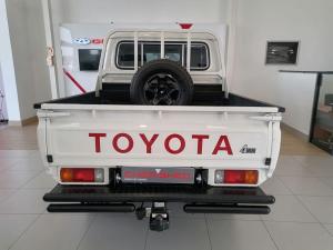 Toyota Land Cruiser 79 2.8GD-6 double cab - Image 7