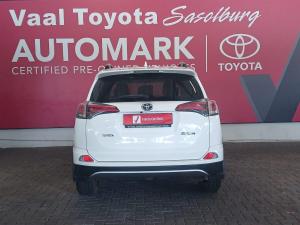Toyota RAV4 2.0 GX - Image 5