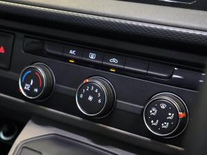 Volkswagen Transporter 2.0TDI Kombi SWB Trendline auto - Image 19