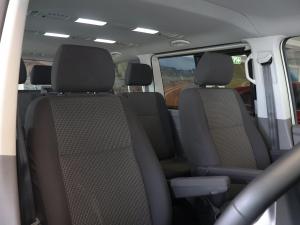 Volkswagen Transporter 2.0TDI Kombi SWB Trendline auto - Image 21