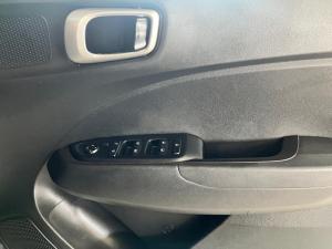 Hyundai Venue 1.0T Motion - Image 6