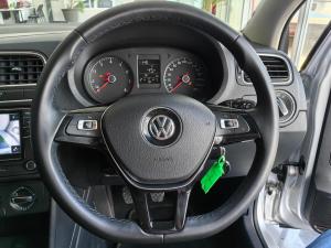 Volkswagen Polo sedan 1.6 Comfortline - Image 16