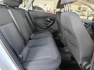Volkswagen Polo sedan 1.6 Comfortline - Image 20
